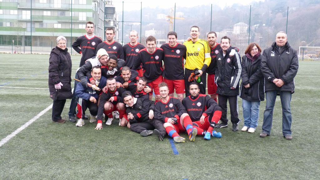 5e77ccb05f794_Seniors31702201315